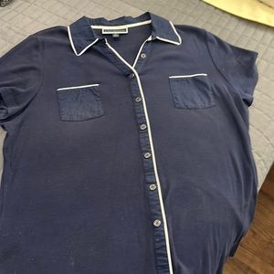 Darling navy Karen Scott colored top!